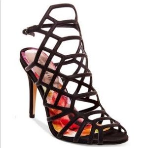 Madden girl cage black heels 7.5